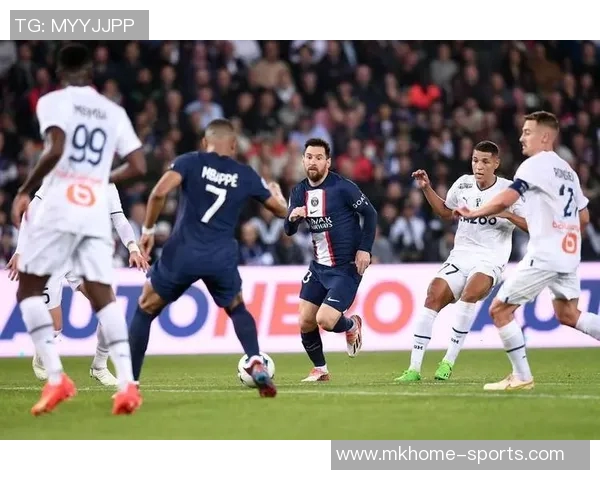 英超焦点战：皇马与里昂激战成平局战术解析引发热议