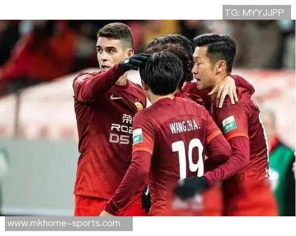 巴萨友谊赛大胜马竞六比二热门转会传闻引发球迷热议