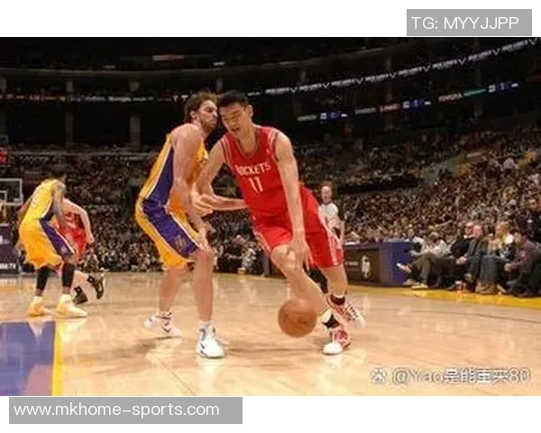 姚明与任贤齐的友谊之路：从篮球场到音乐舞台的跨界合作与人生启示