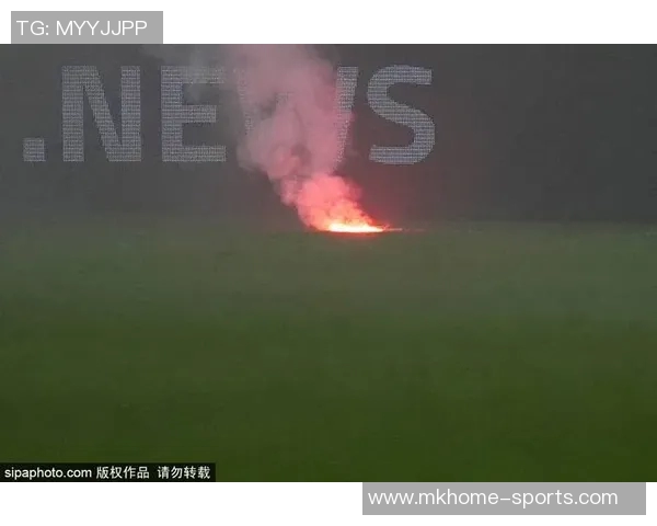 中超赛场惊现冷门阿森纳小胜国米引发争议判罚全场沸腾 中超赛场惊现冷门阿森纳小胜国米引发争议判罚全场沸腾