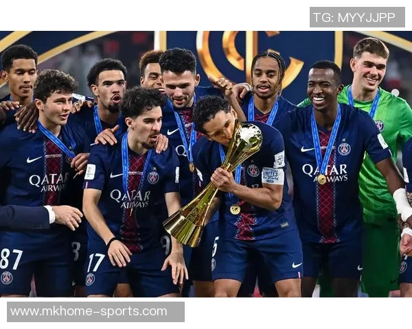 意甲激战那不勒斯凭借帽子戏法力克巴黎圣日耳曼全场沸腾