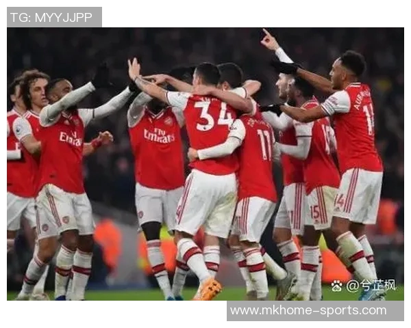 英超焦点战曼联与拜仁战平红牌争议引发全场热议