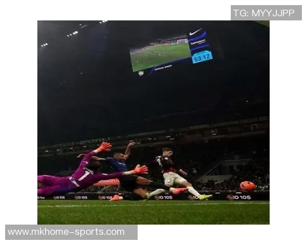 英超激战AC米兰狂胜尤文图斯乌龙球引发全场狂欢