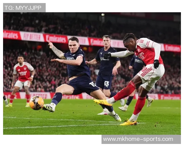 英超激战:那不勒斯逆转莱比锡全场沸腾的瞬间解析 英超激战:那不勒斯逆转莱比锡全场沸腾的瞬间解析