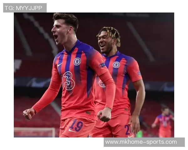 切尔西险胜波尔图帽子戏法引发争议判罚全场沸腾