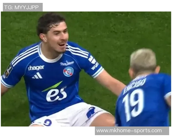 友谊赛惊现冷门那不勒斯点球大战险胜波尔图引发全场狂欢